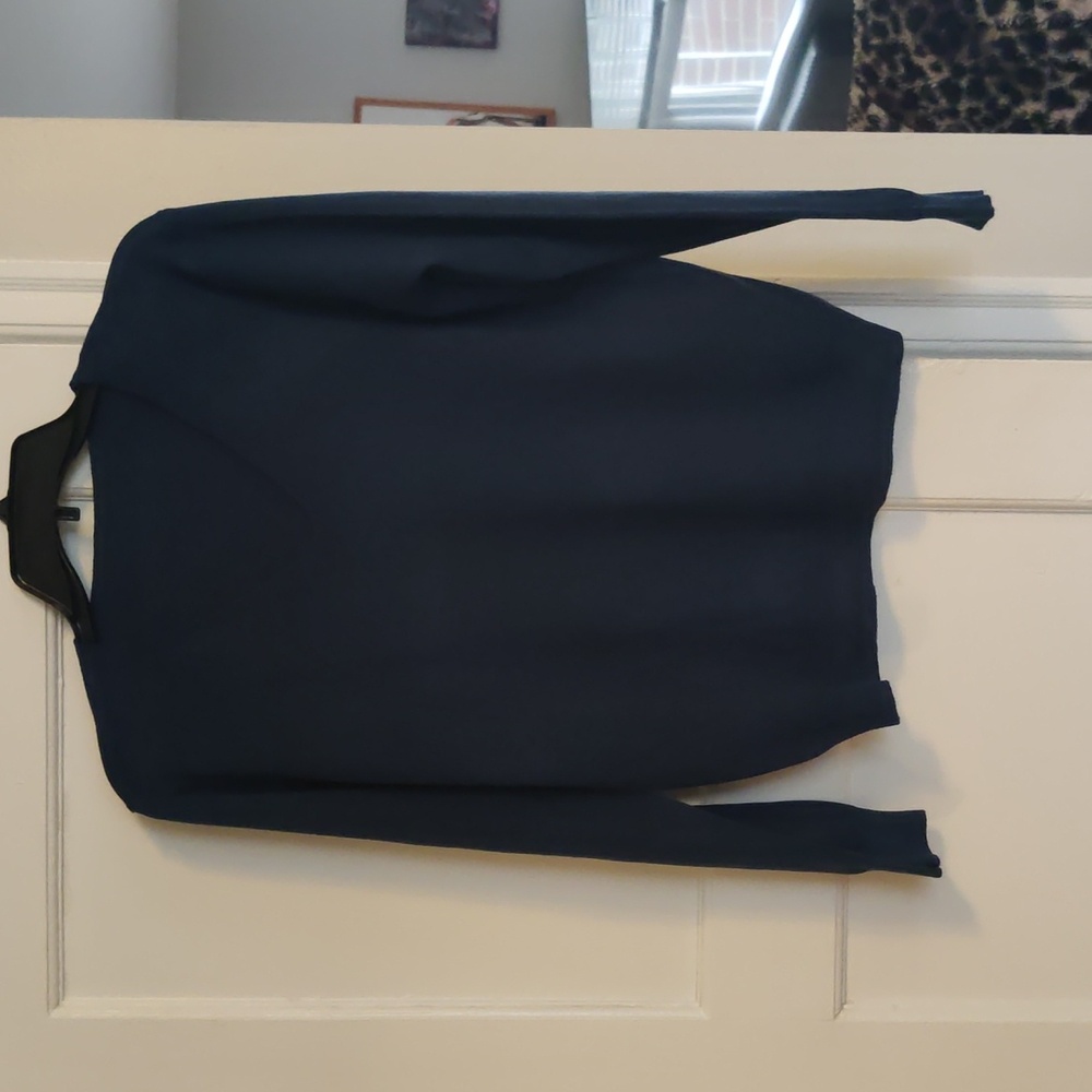 NEW!!!! Sweater lightweight